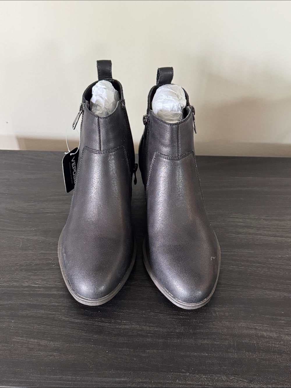 Vepose Black Leather Ankle Boots
